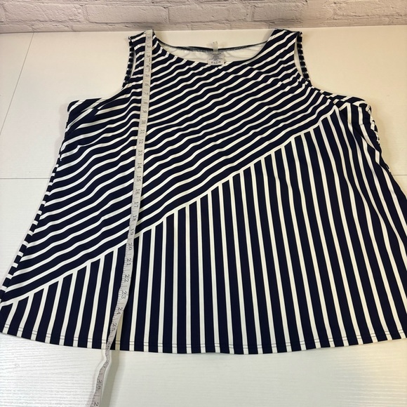 Lands’ End Navy and White Striped Swim Tankini Top - Picture 4 of 8